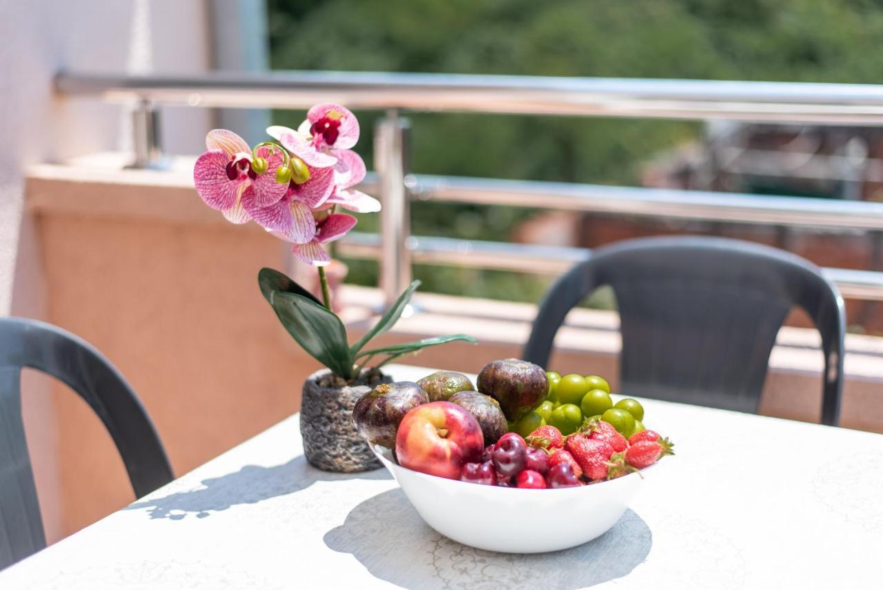 Apartments Villa Egzon Ούλτσιν Εξωτερικό φωτογραφία