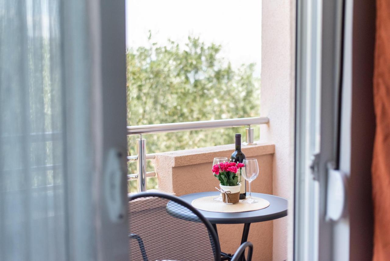 Apartments Villa Egzon Ούλτσιν Εξωτερικό φωτογραφία