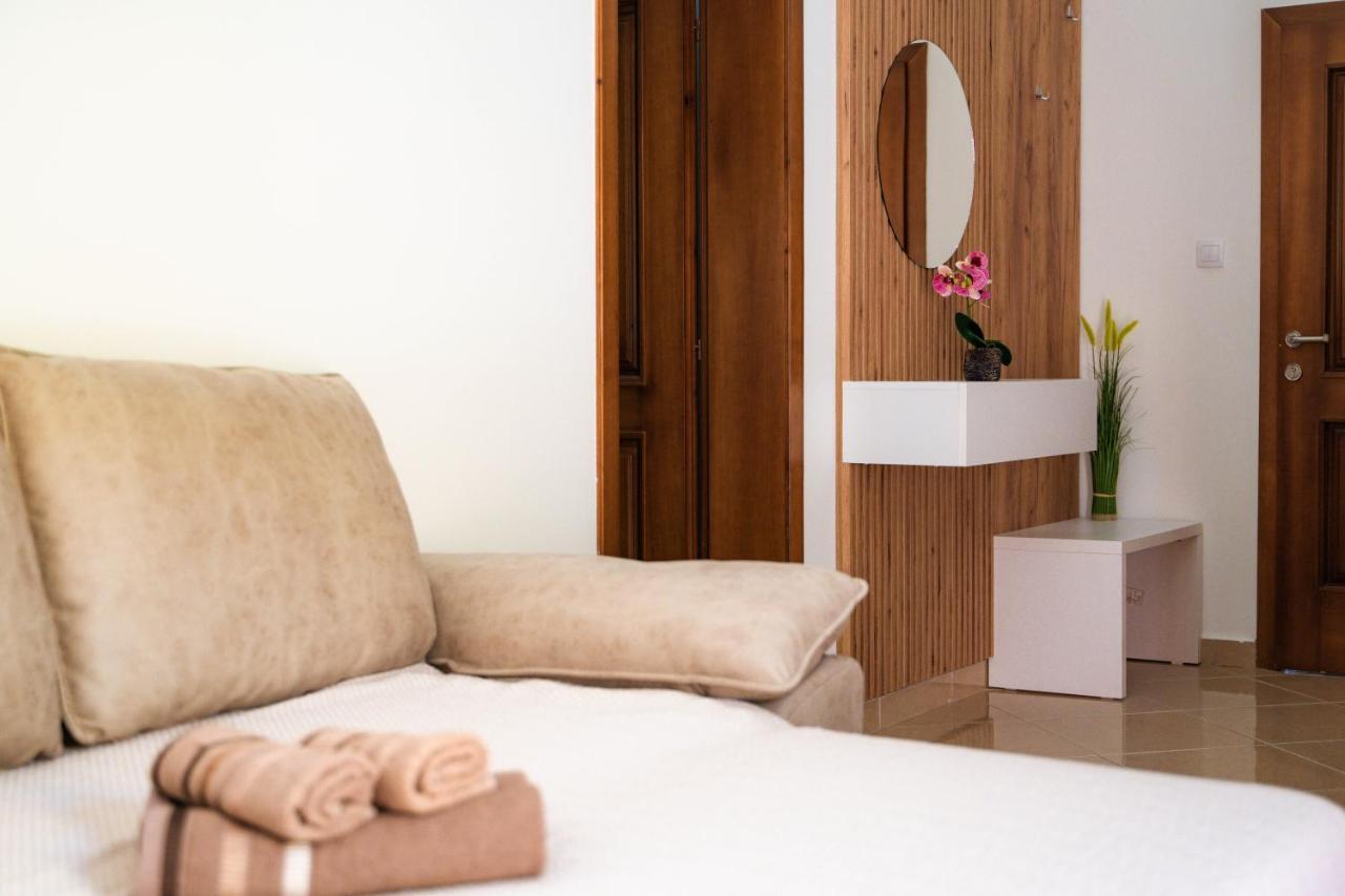Apartments Villa Egzon Ούλτσιν Εξωτερικό φωτογραφία