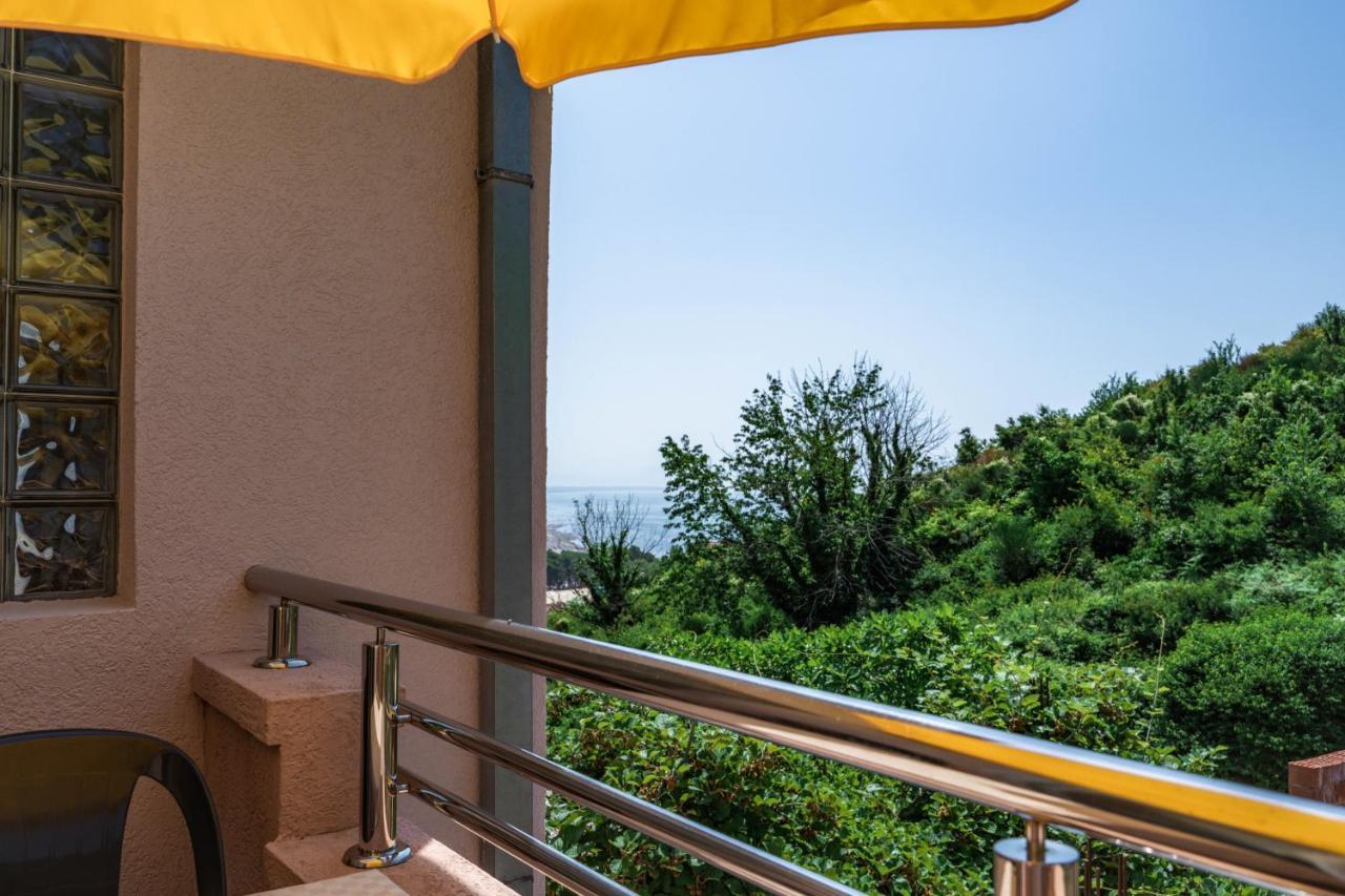 Apartments Villa Egzon Ούλτσιν Εξωτερικό φωτογραφία